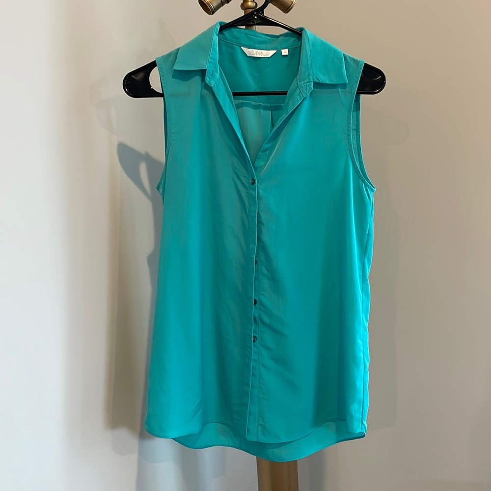 Gorgeous Turquoise Collared Sleeveless Blouse
